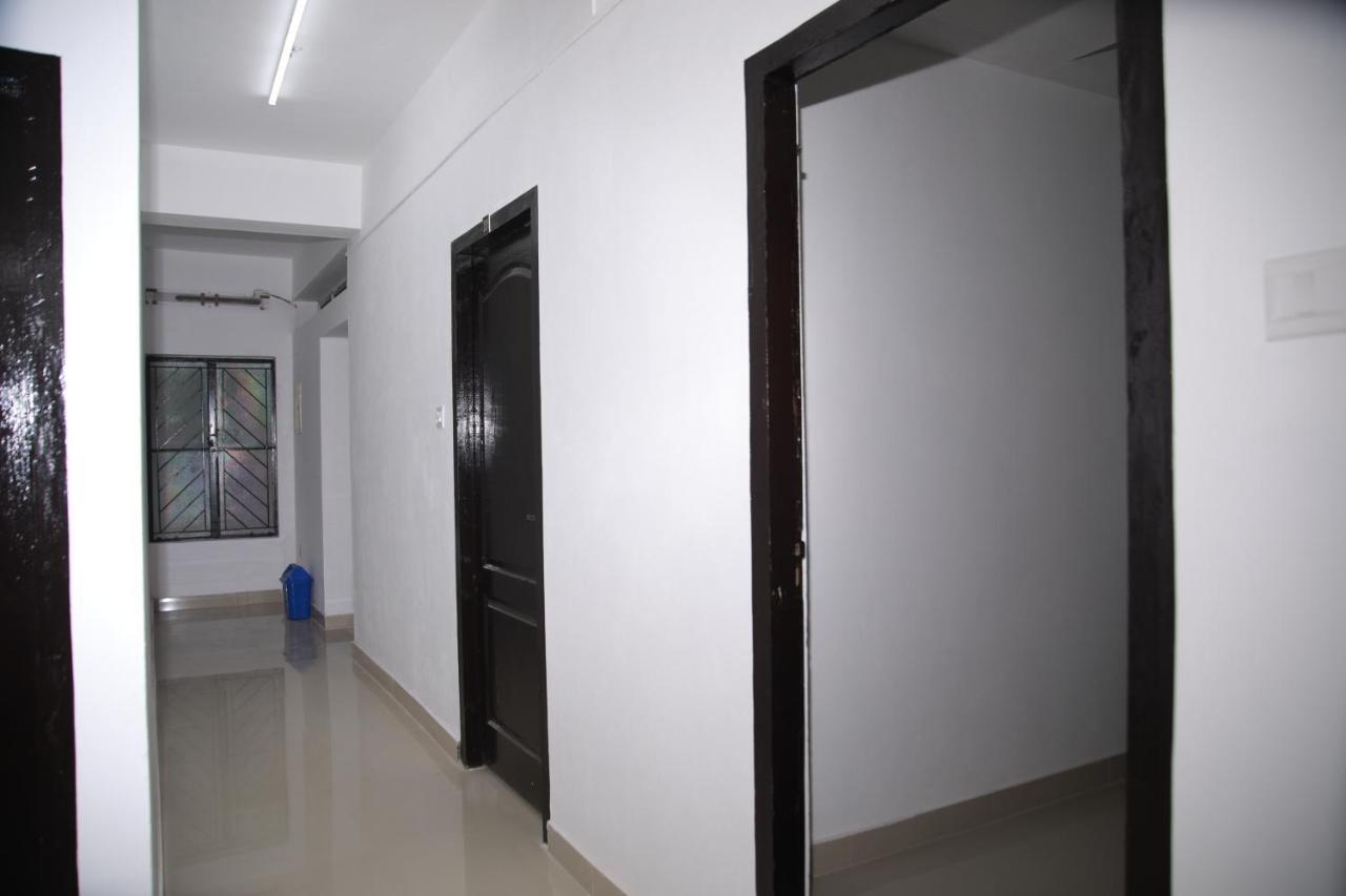 Meghna Residency Hotel Thiruvananthapuram Exterior foto