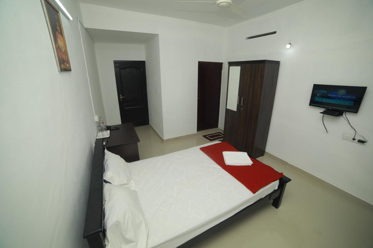 Meghna Residency Hotel Thiruvananthapuram Exterior foto