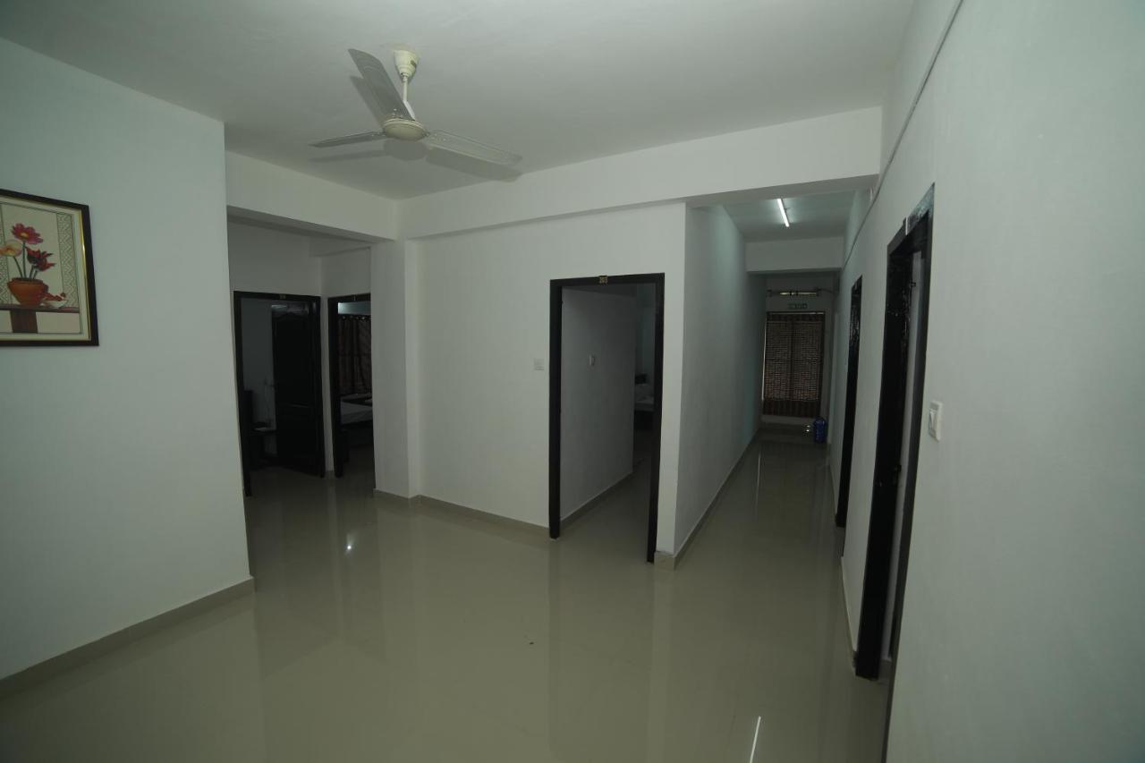 Meghna Residency Hotel Thiruvananthapuram Exterior foto