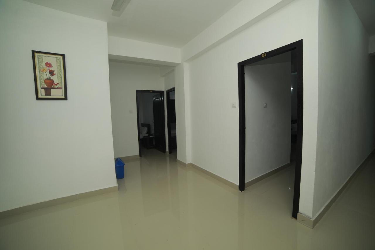 Meghna Residency Hotel Thiruvananthapuram Exterior foto